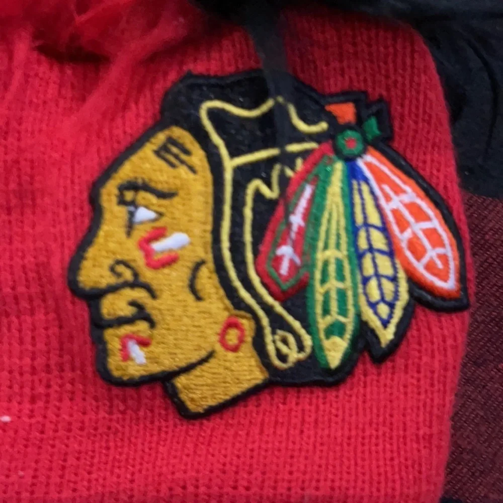 NWT Blackhawks beanie hat